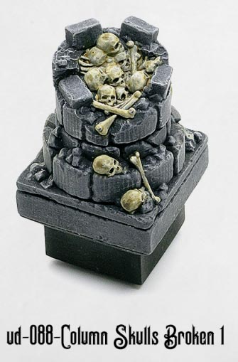 Column Skulls Broken 1